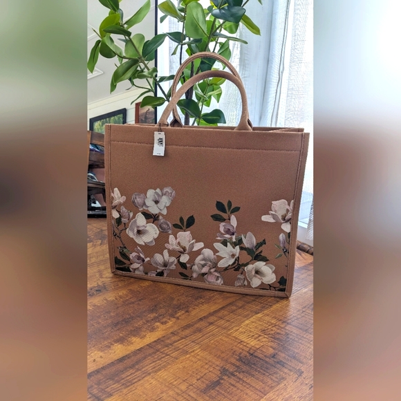 Express Floral Border Printed Canvas Tote Bag - Picture 2 of 7